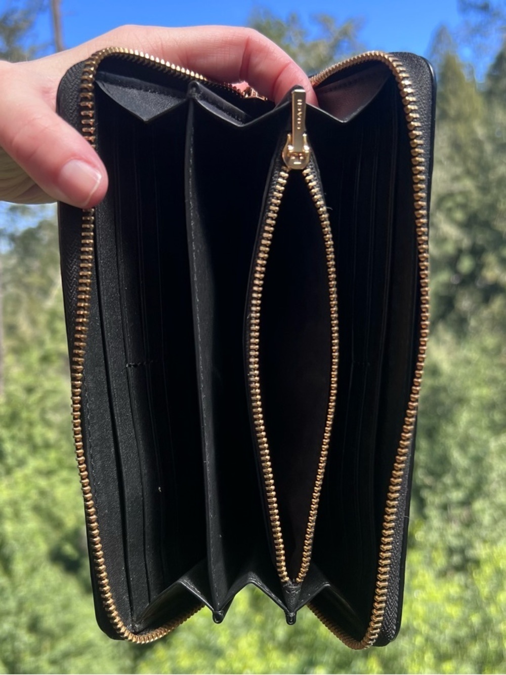 COACH Clutch Wristlet Wallet Black Quilted Nappa Leather w Gold Hardware C4454 - Picture 5 of 14